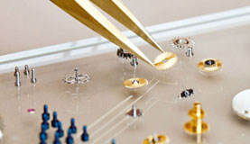 武汉劳力士手表售后服务网点-打开表壳