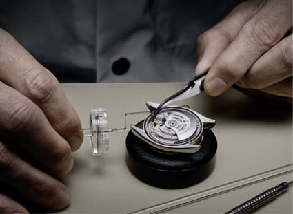 劳力士手表是要电池的吗